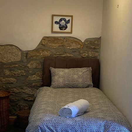 The Fountain Inn Madron Экстерьер фото