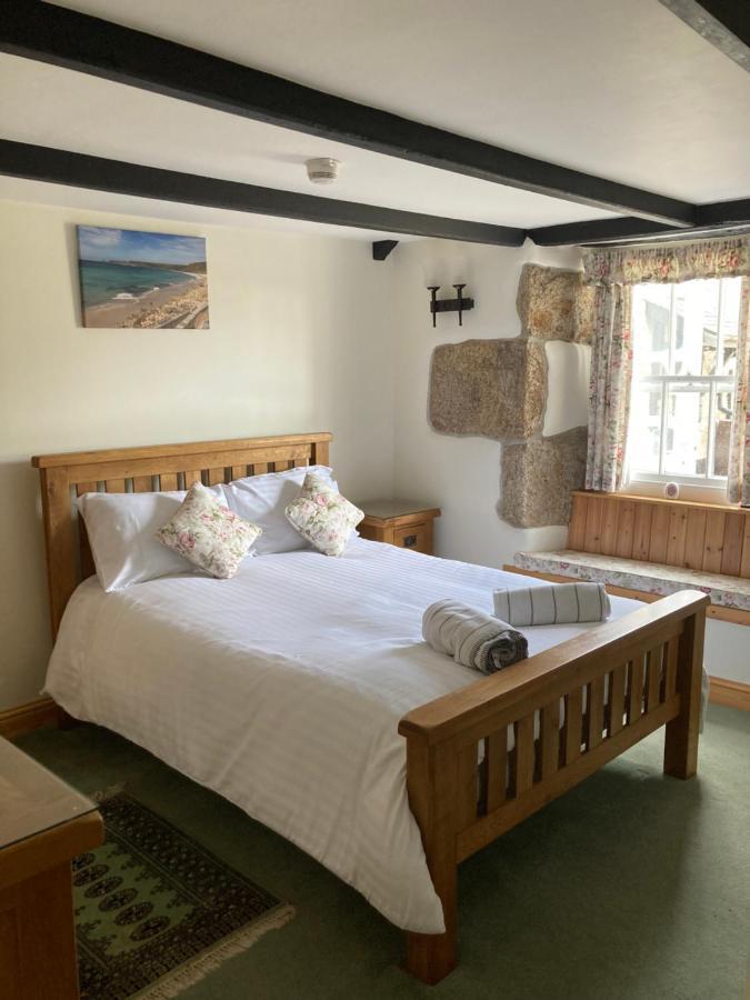 The Fountain Inn Madron Экстерьер фото